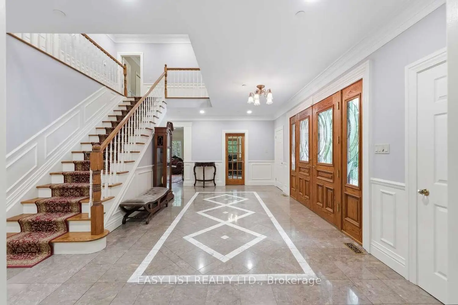 28 Marchbrook Circle photo 3