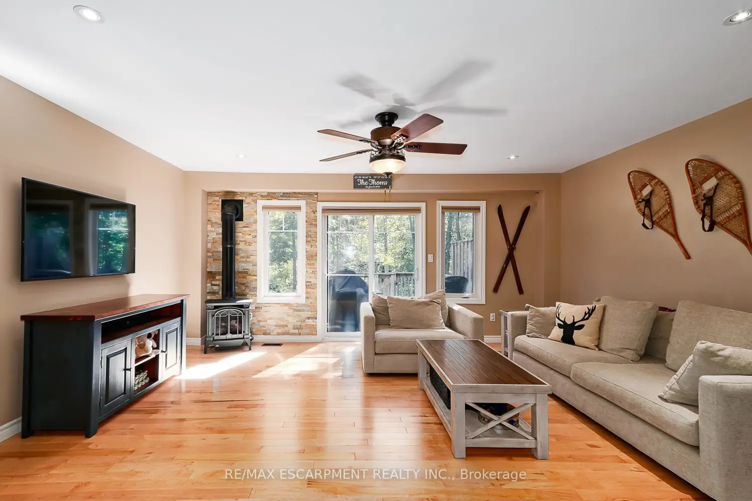72 Silver Glen Boulevard photo 5