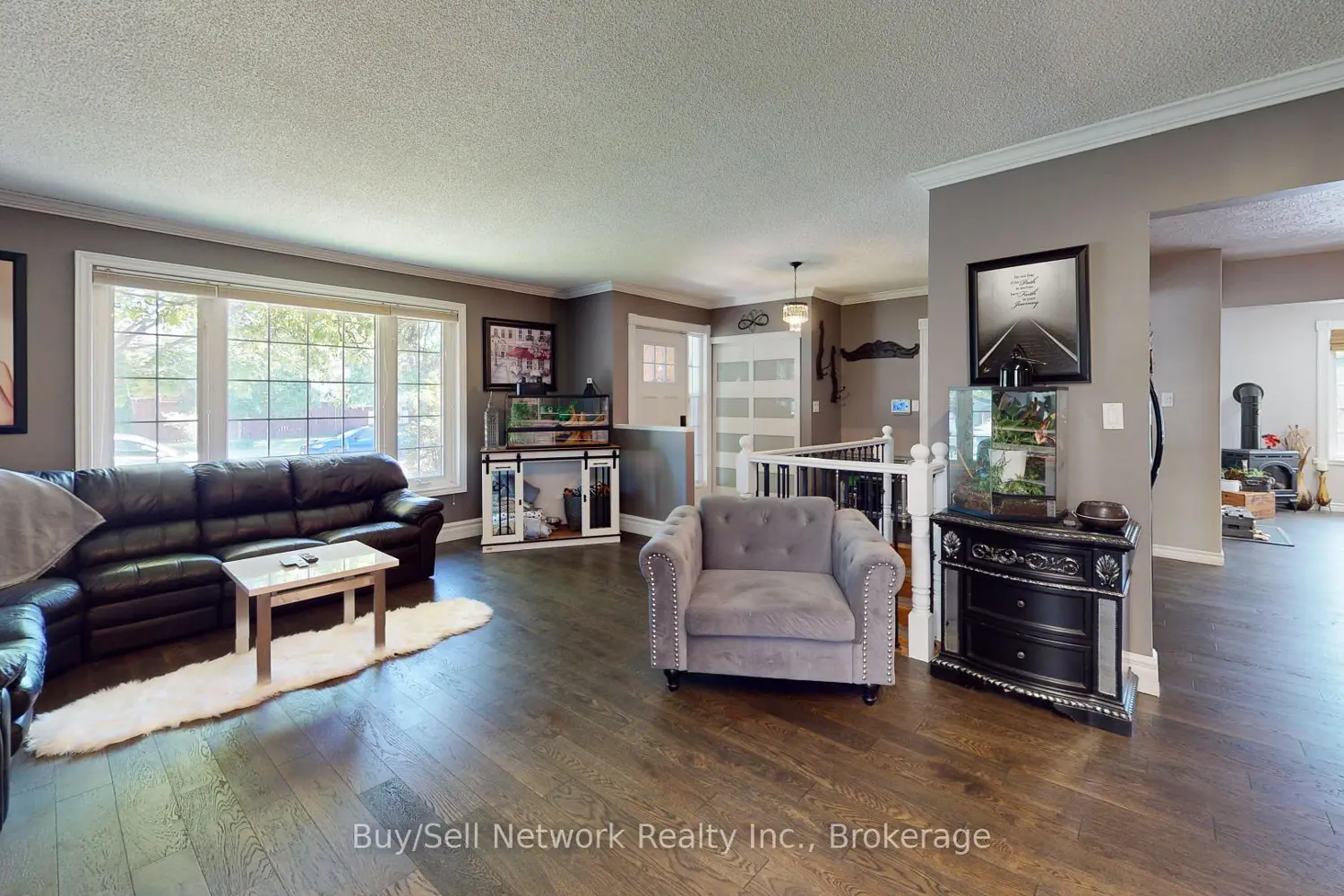 2504 Idyllwood Crescent