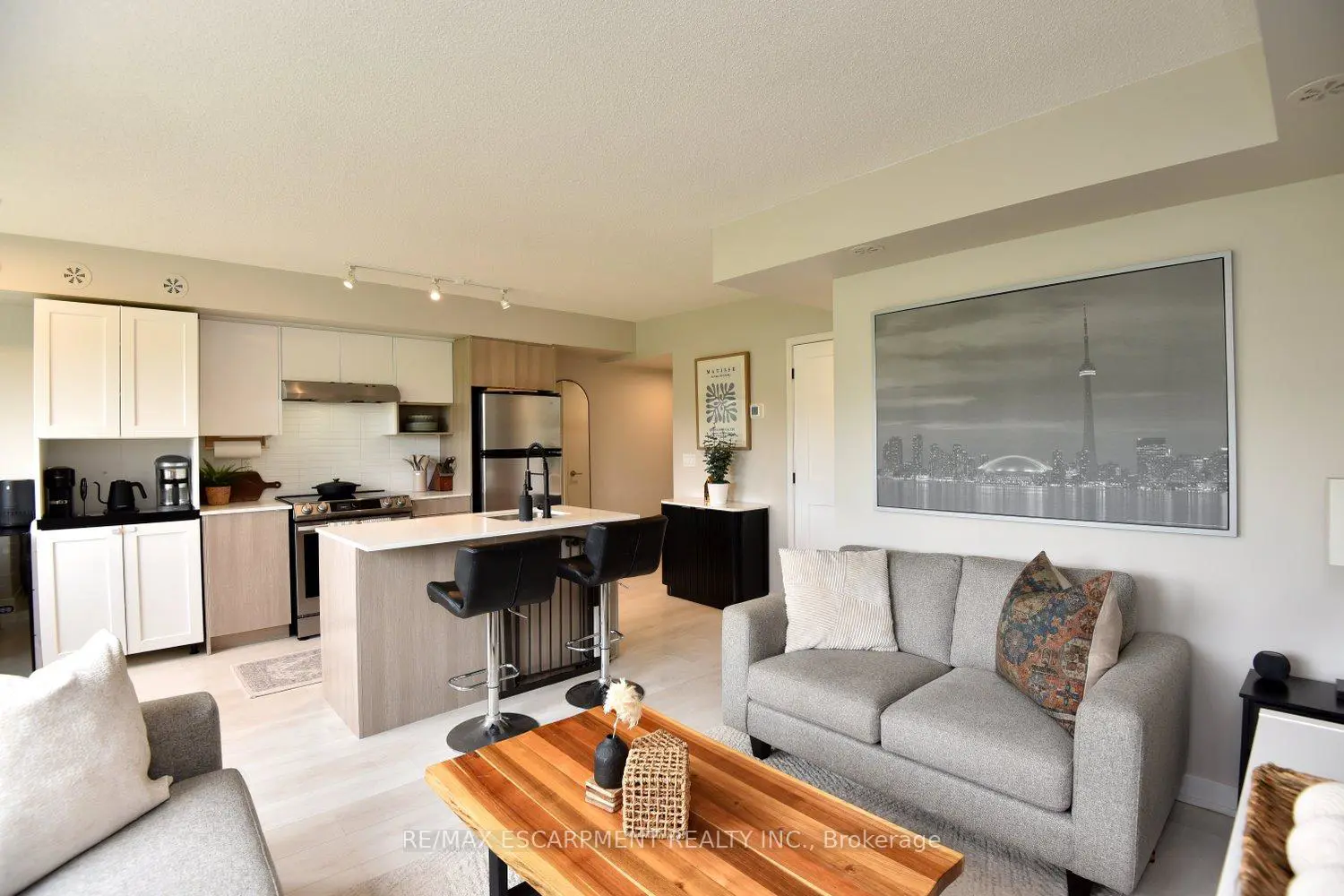 1135 Cooke Boulevard 112 photo 3