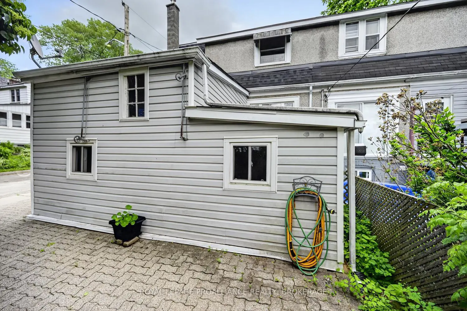 164 Pearl Street photo 4