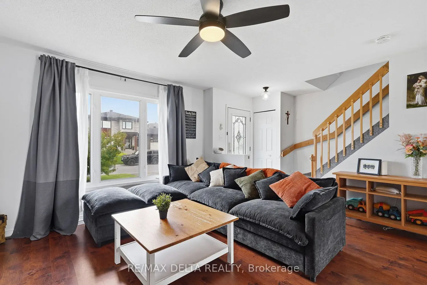 123 Panorama Avenue photo 5