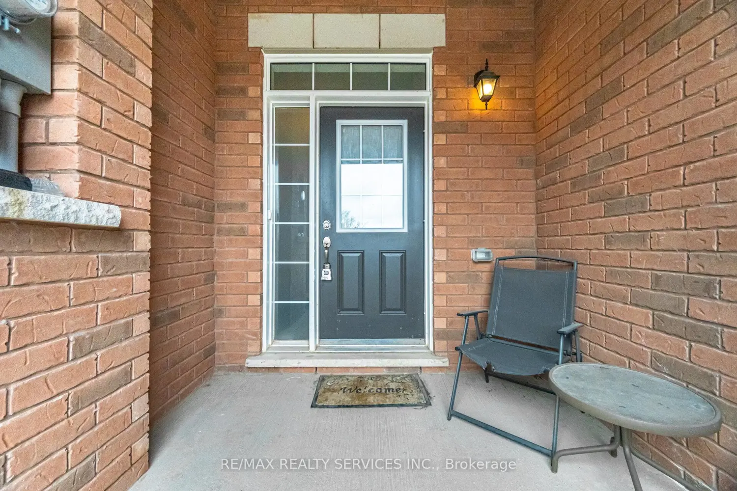 6 Landsborough Street photo 4