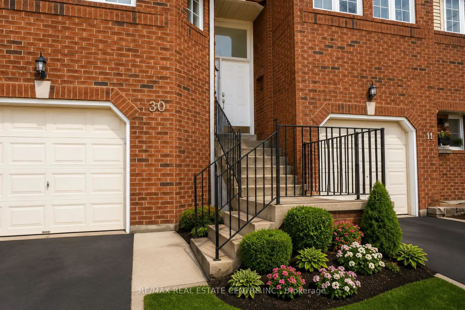 4605 Donegal Drive 10 photo 2