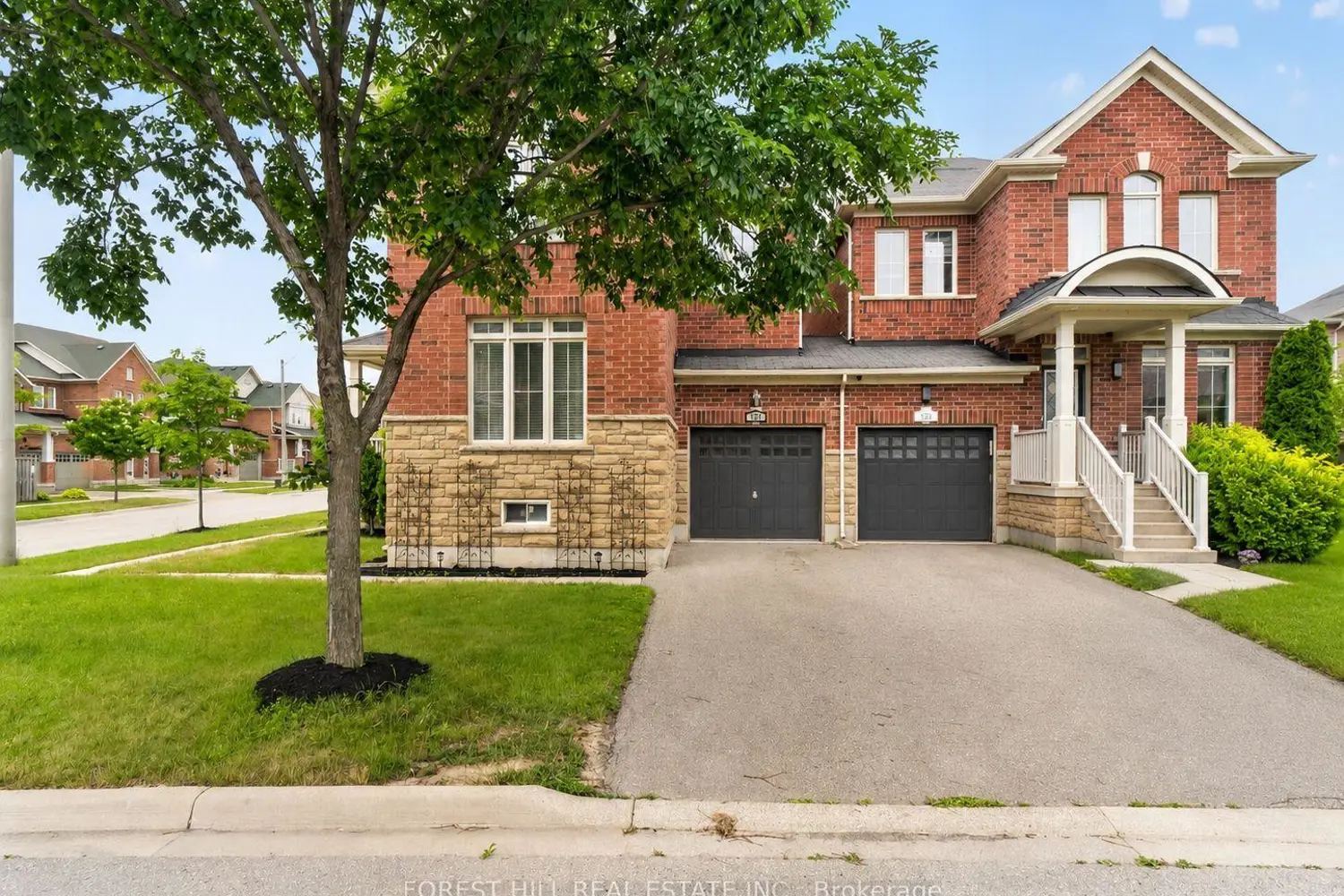 121 Betony Drive photo 2