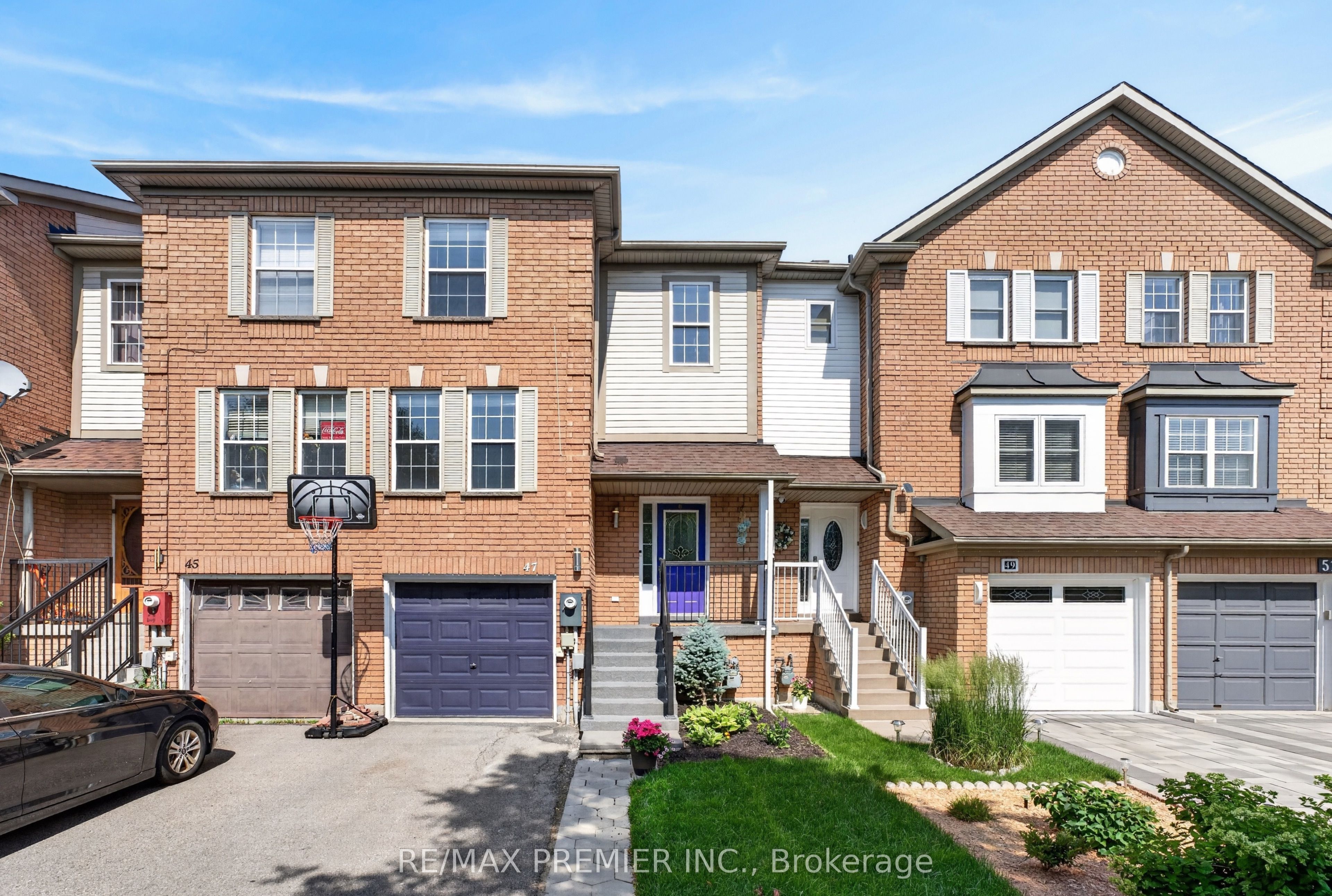 47 Milloy Place, Aurora, ON, L4G 7L2