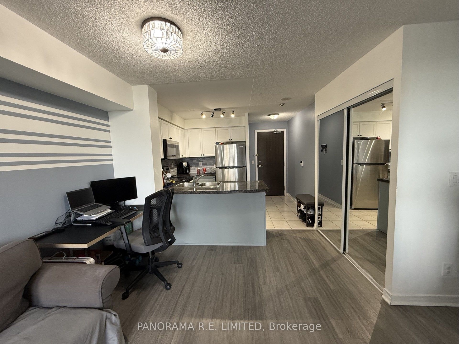 1701-3 Michael Power Place, Toronto, ON, M9A 0A2 photo 5