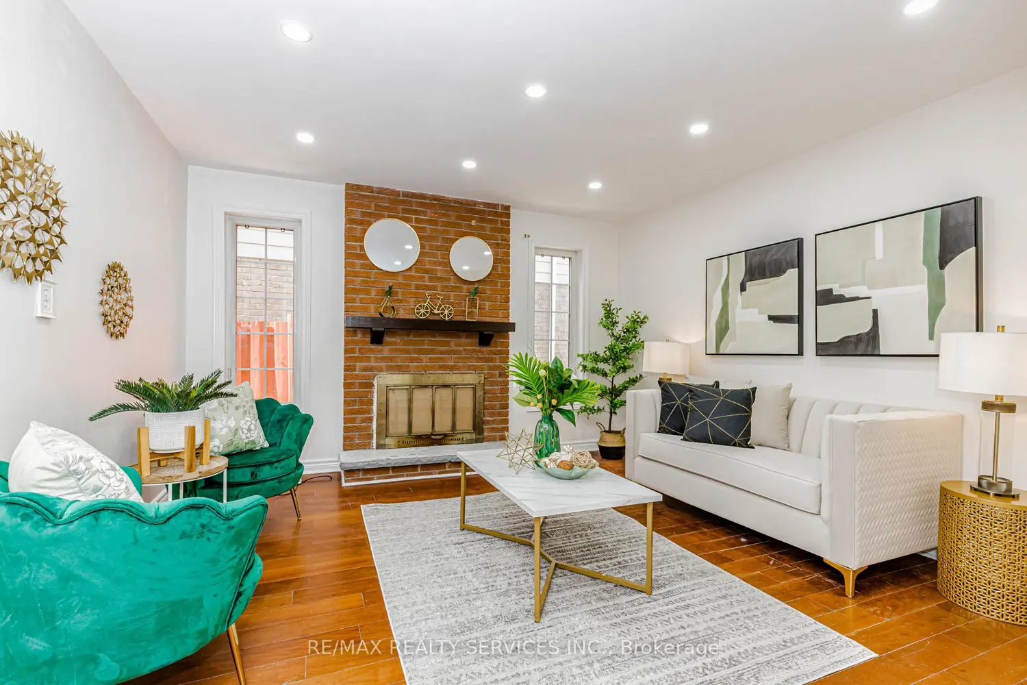 67 Morton Way photo 3