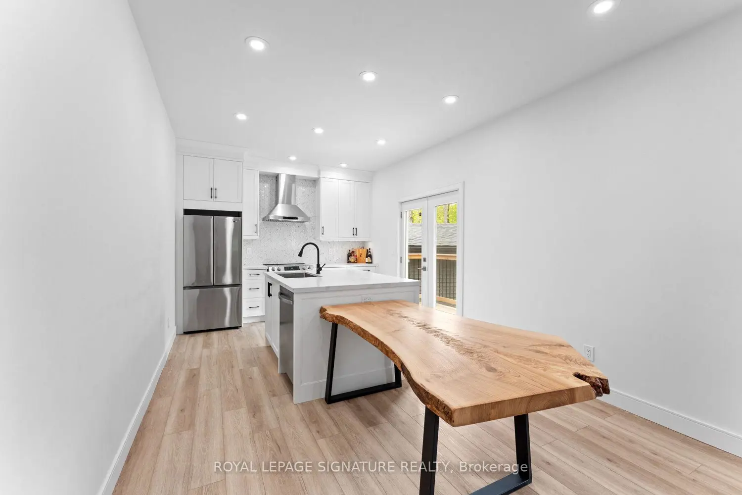 44 Sunnyshore Park Drive photo 5