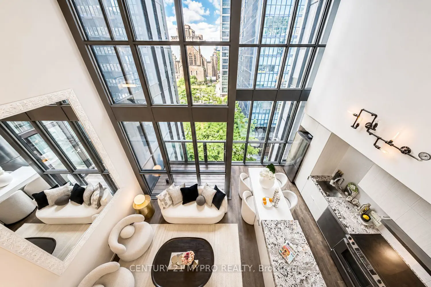 101 Charles Street 811