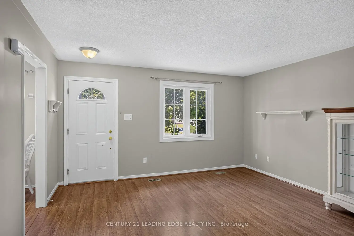213 Milroy Drive photo 2