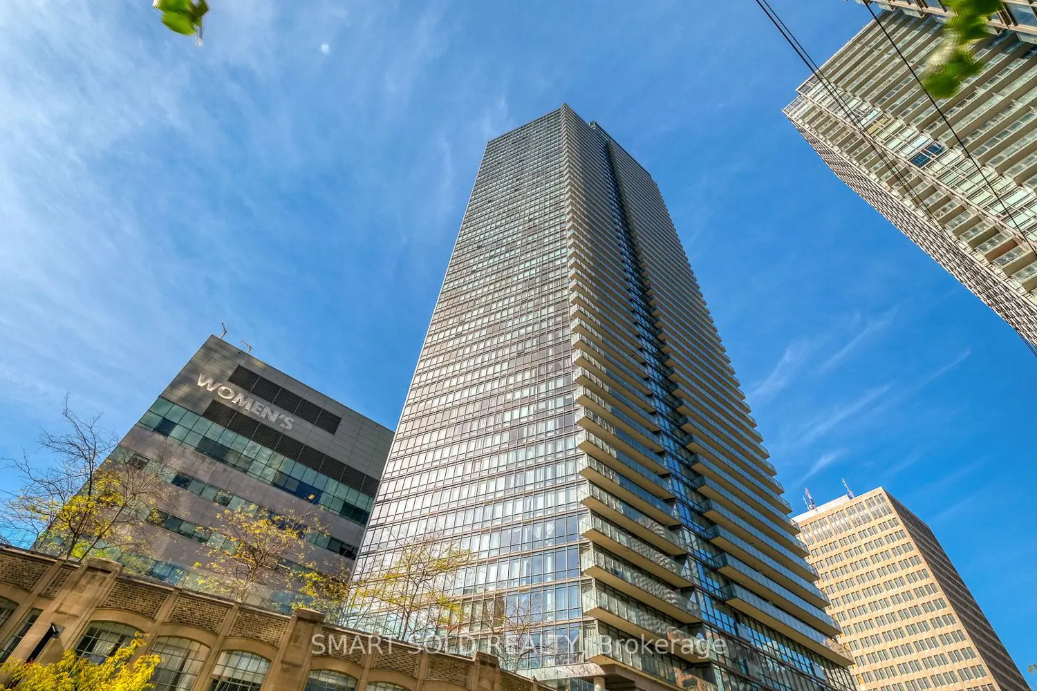 832 Bay Street 4010