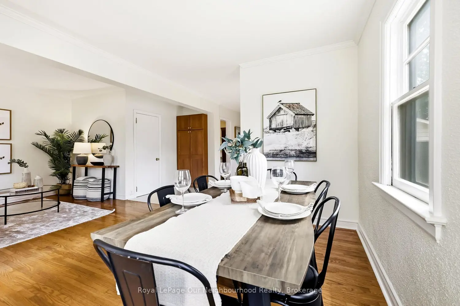 329 Perry Street photo 4