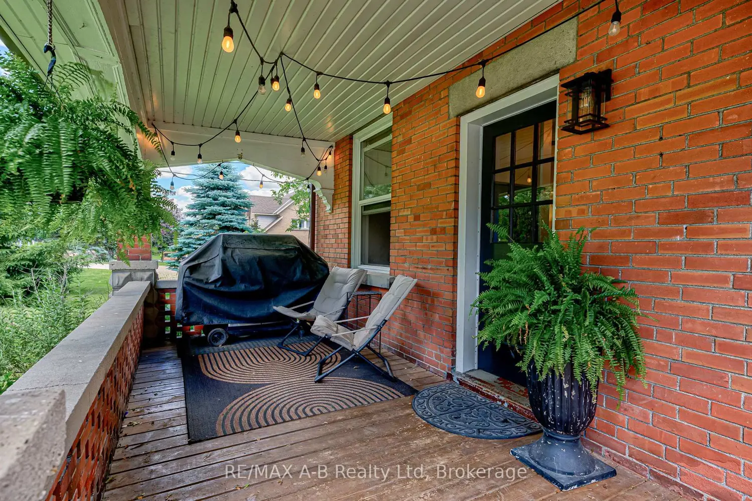 77 Blanshard Street photo 3