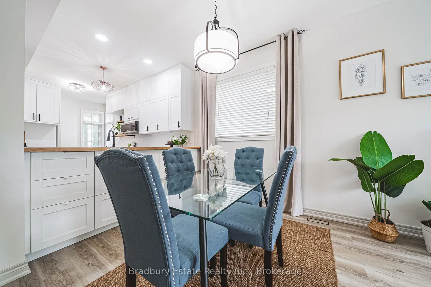 1401 Treeland Street photo 3