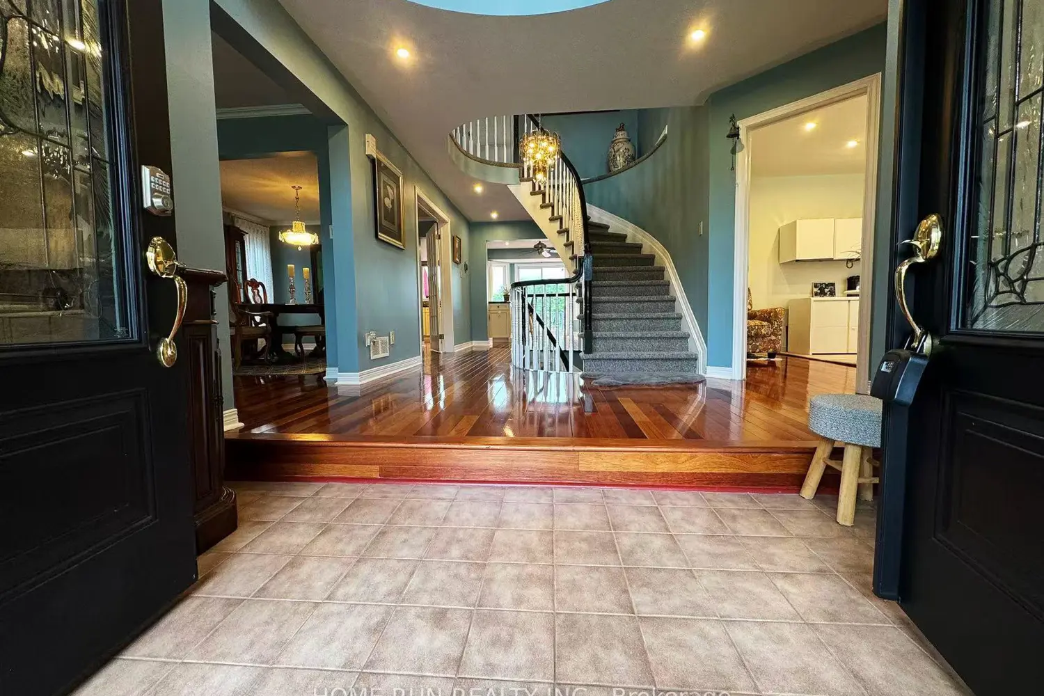 6 Zokol Crescent photo 5