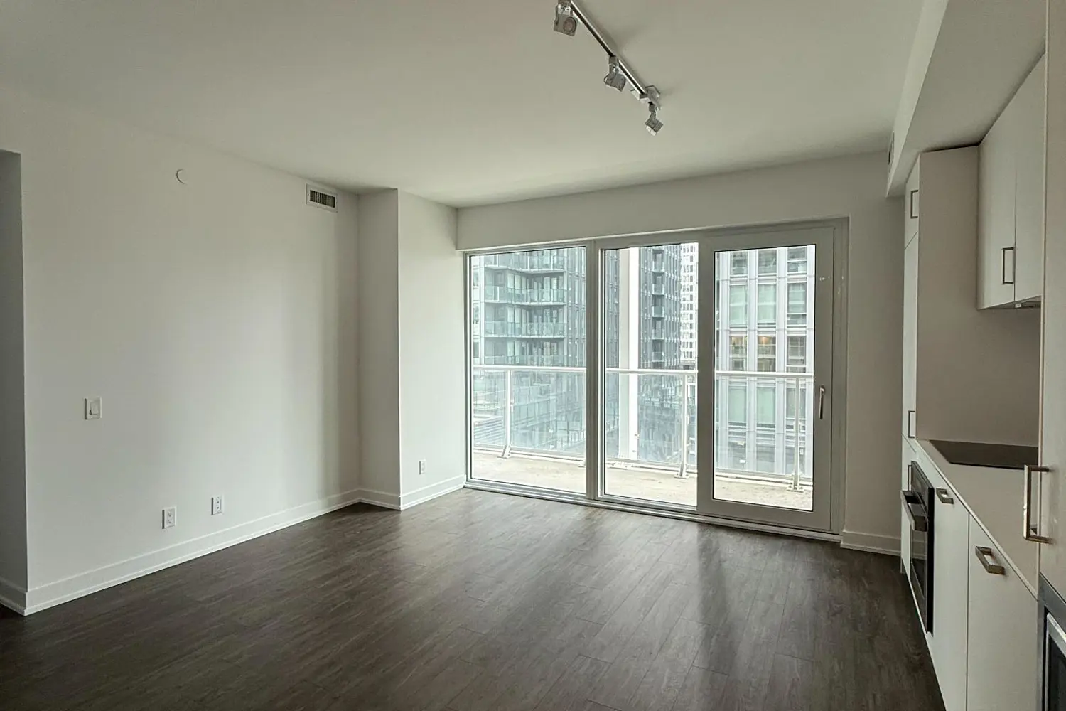 88 Queen Street 901 photo 2
