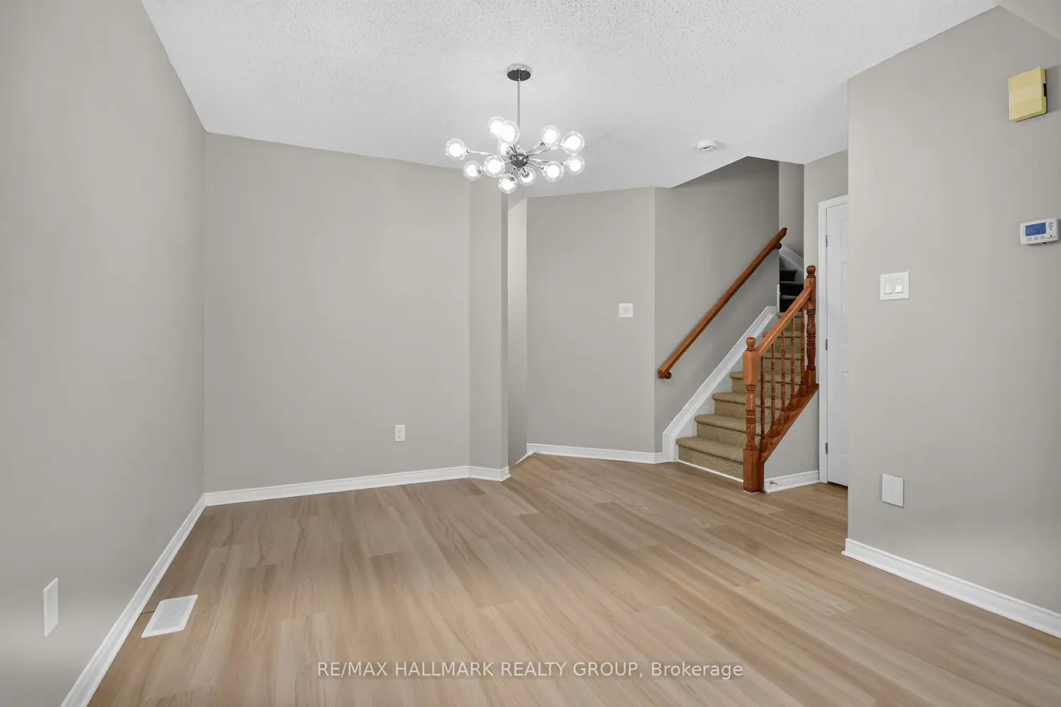 66 Woodgate Way photo 5