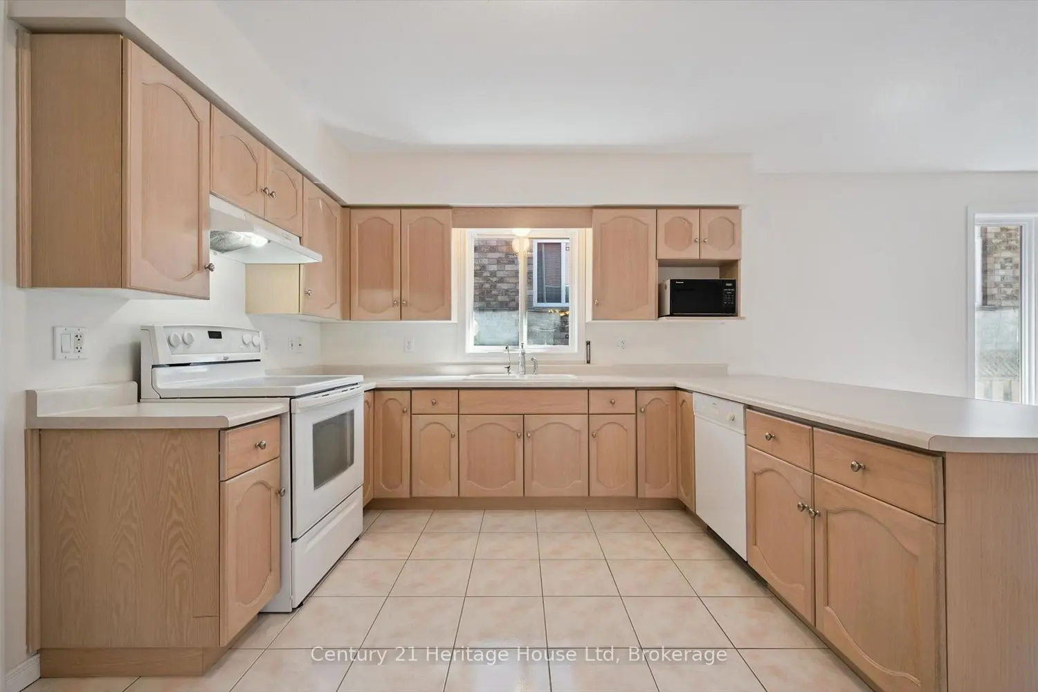 35 Shackleton Drive photo 5