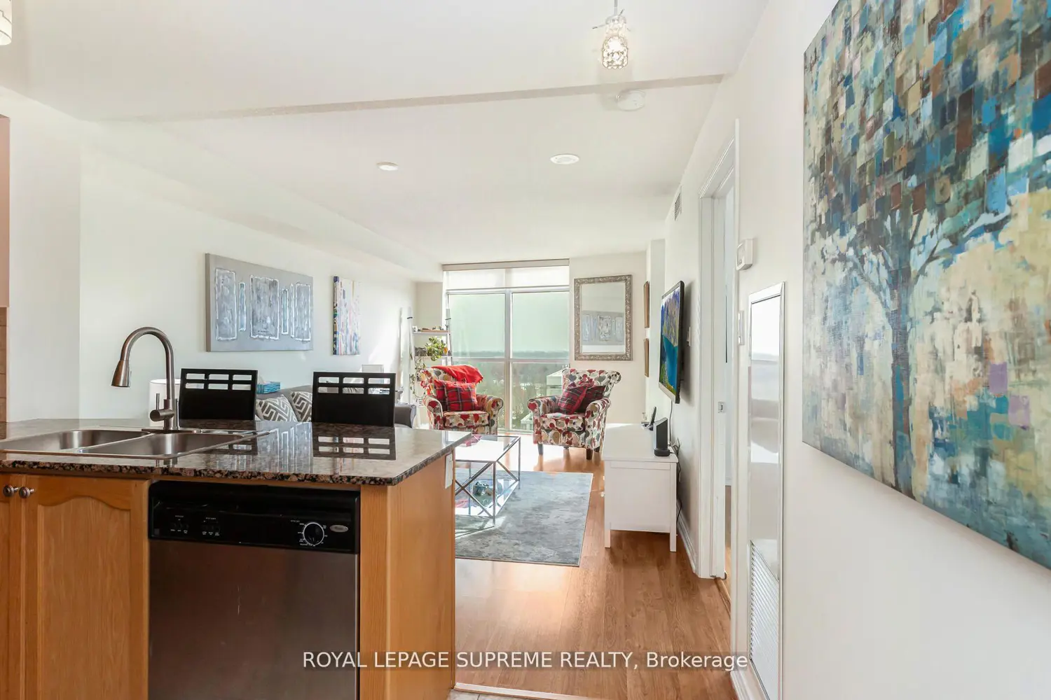 9 George Street 1606 photo 3