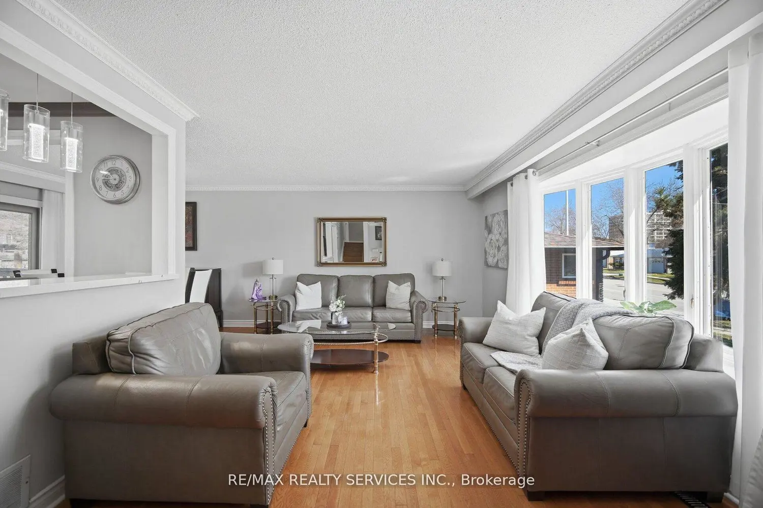 68 Elgin Drive photo 2
