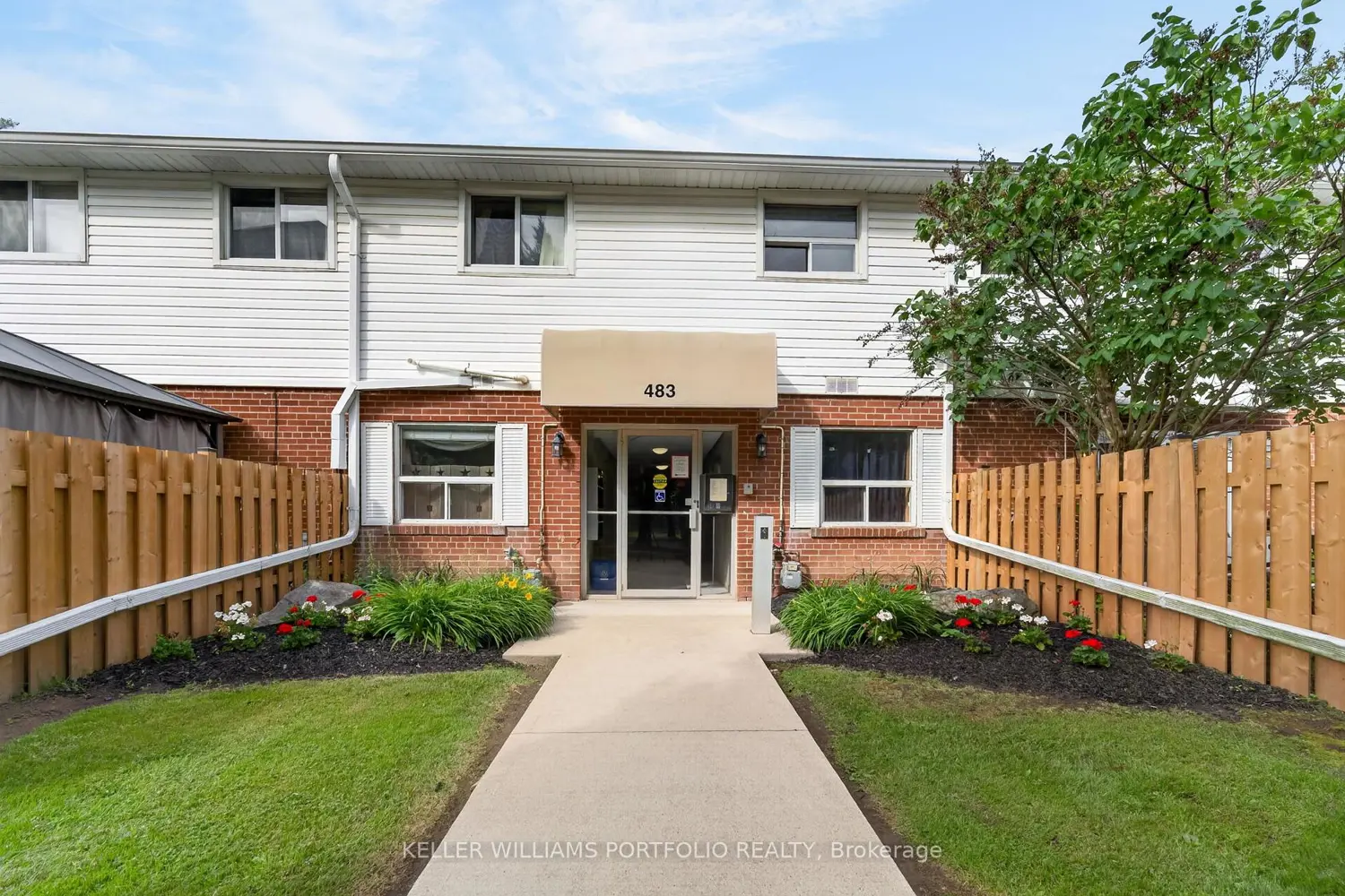 483 Claridge Road 11