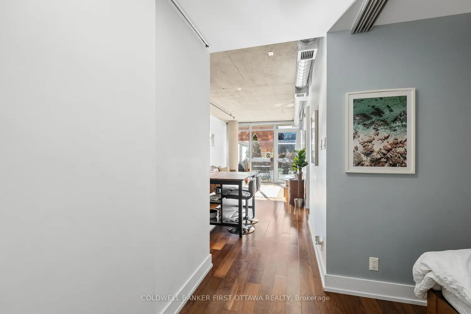 360 Mcleod Street 209 photo 2