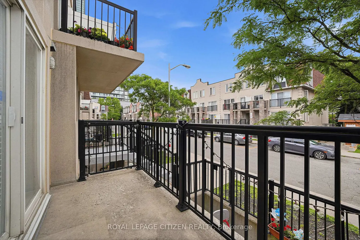 75 George Appleton Way 2048 photo 2