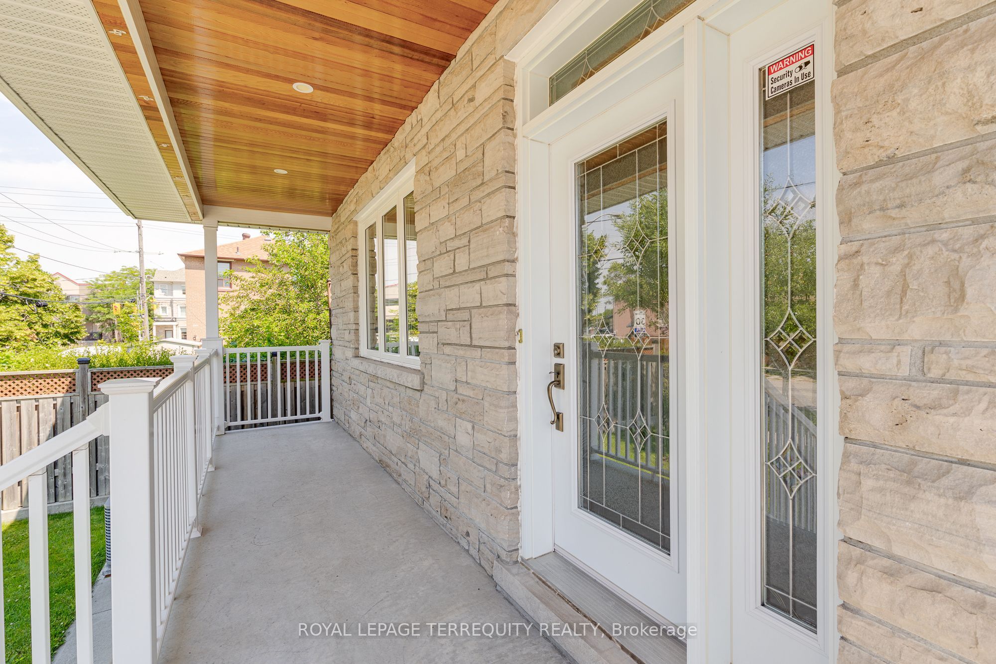 3 Gair Drive, Toronto, ON, M8W 4P2 photo 3