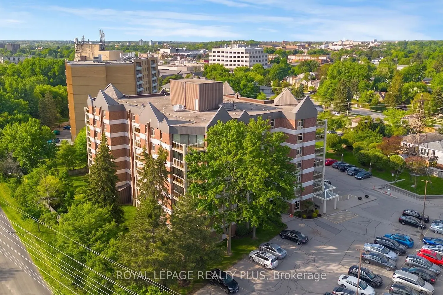 8 Christopher Court 603