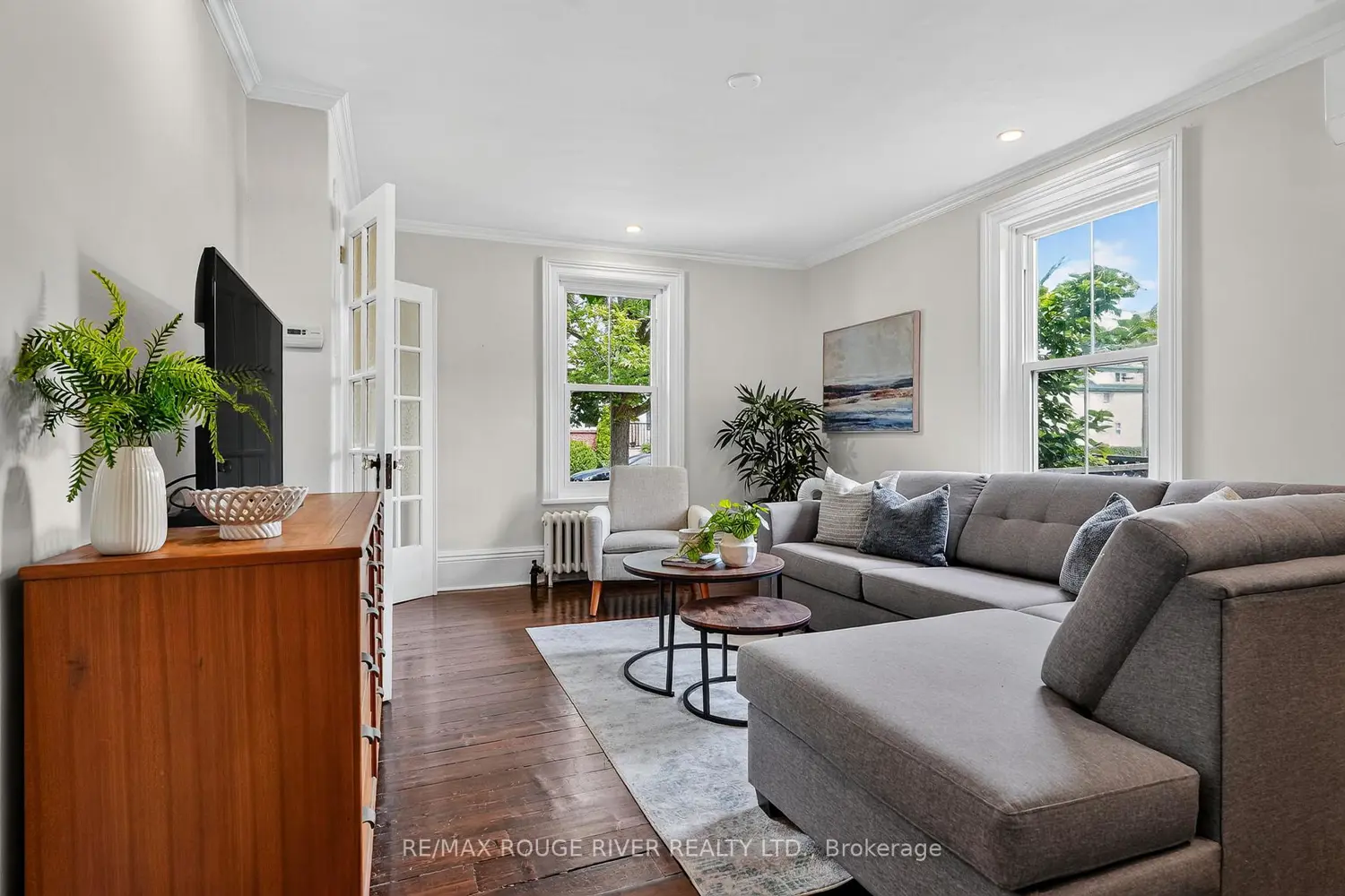 359 Victoria Street photo 4