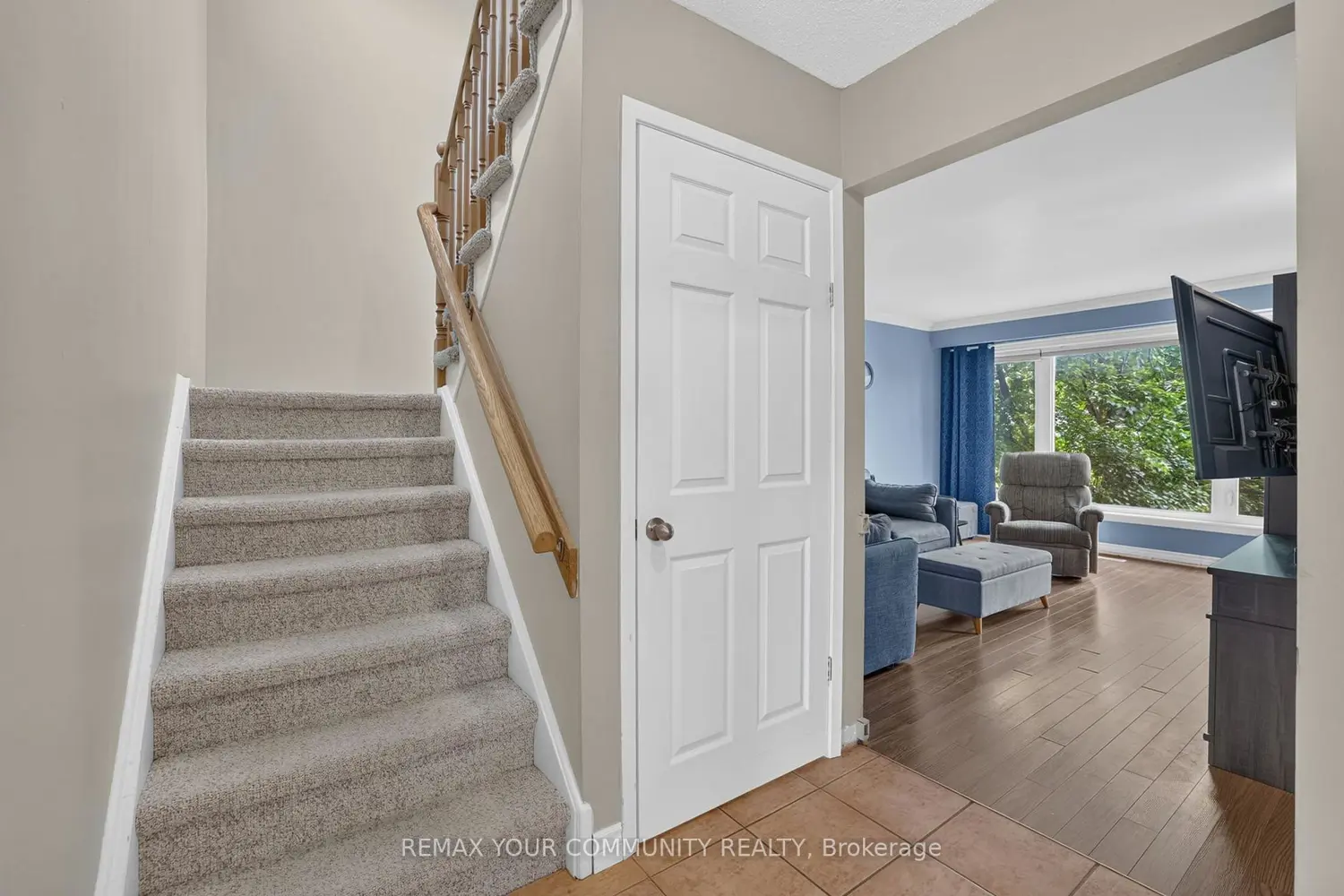 198 Britannia Avenue photo 5