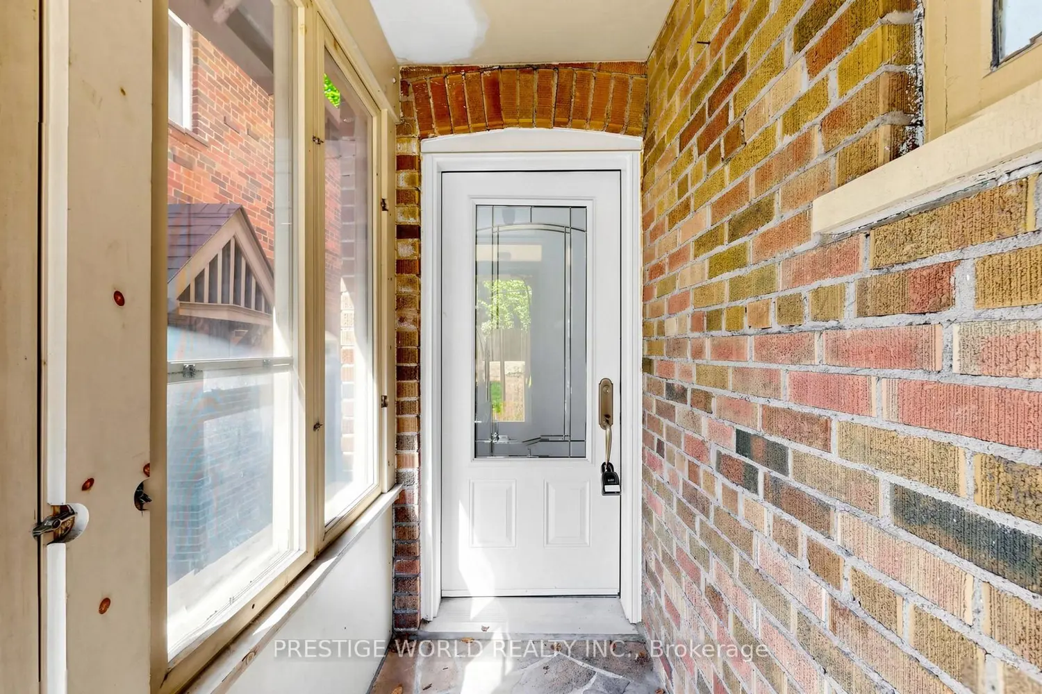 290 Jedburgh Road photo 2
