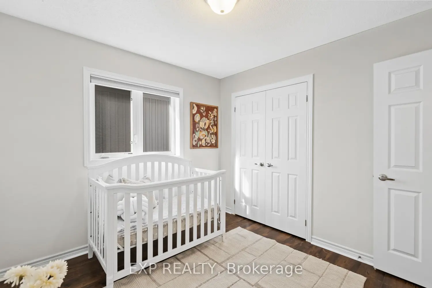 12 Mantz Crescent photo 2
