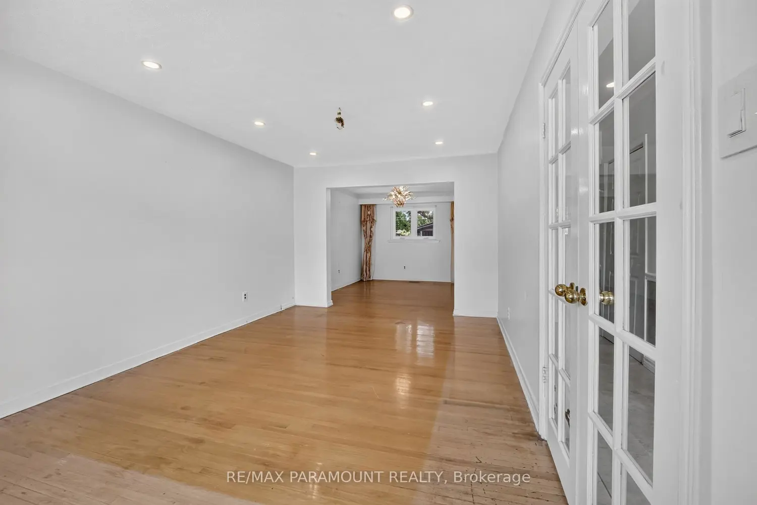 47 Cloverdale Drive photo 2