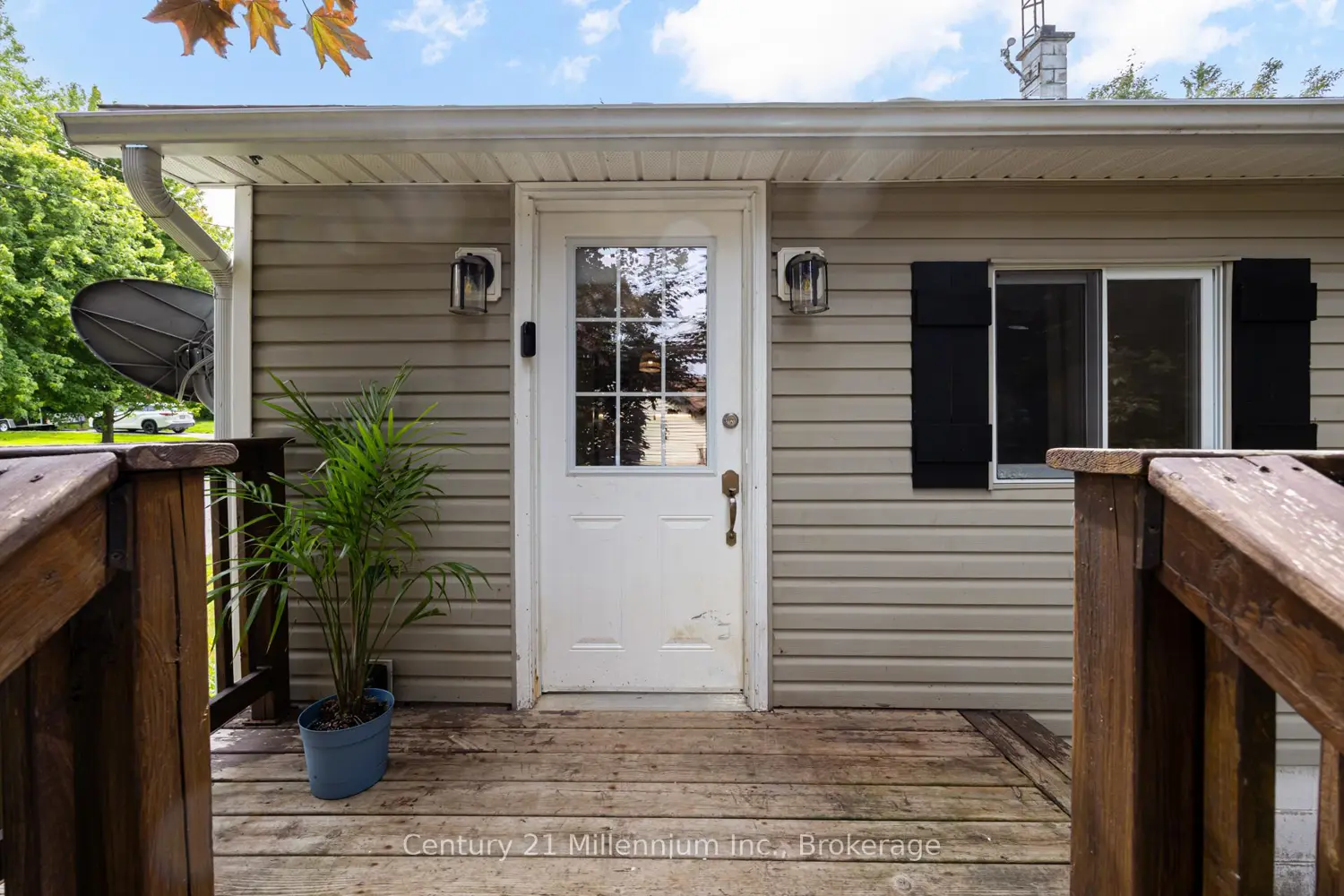 332 Bruce Road 40 photo 3