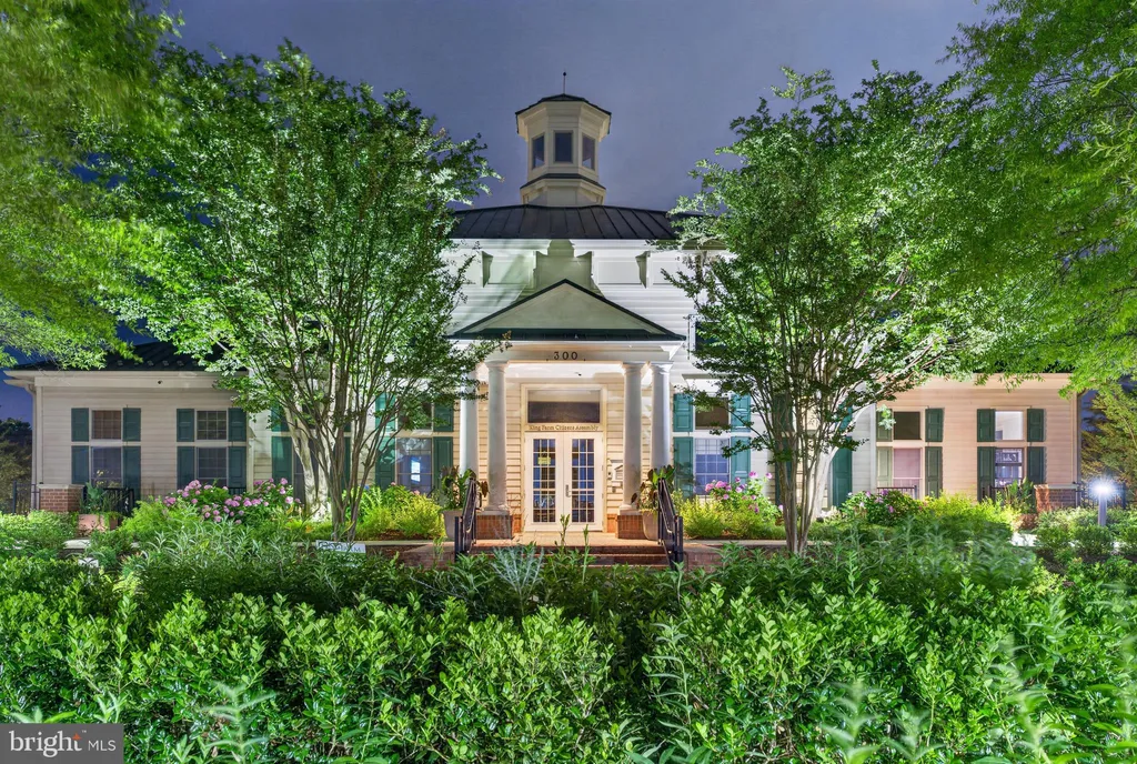 105 Watkins Overlook, Rockville, MD 20850