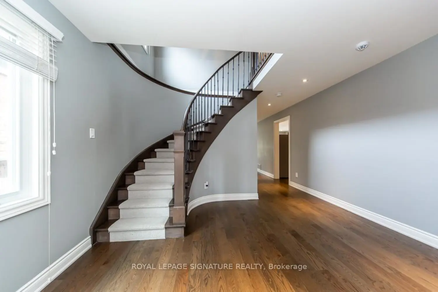 154 Oliver Lane photo 2