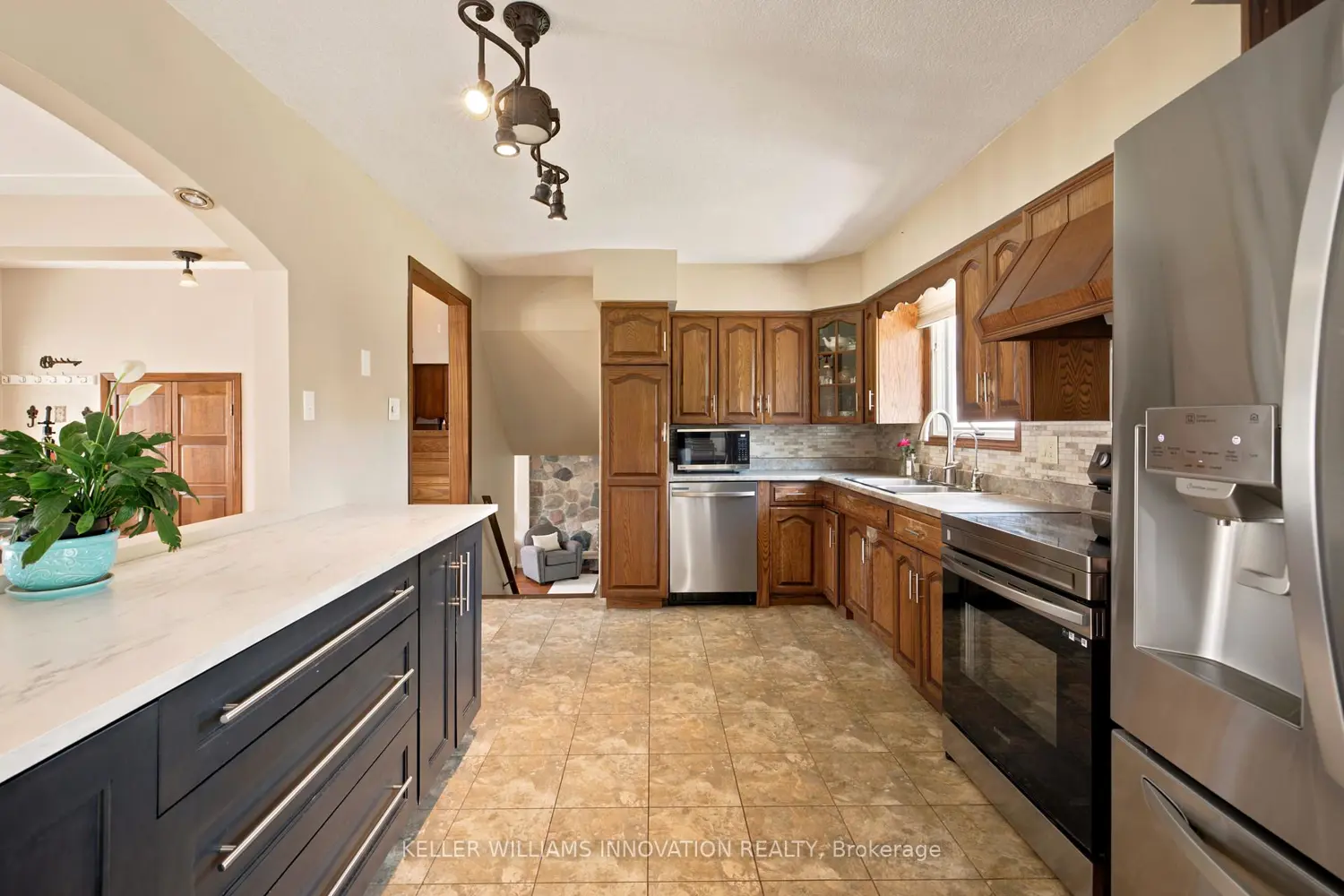 1456 Mannheim Road photo 4