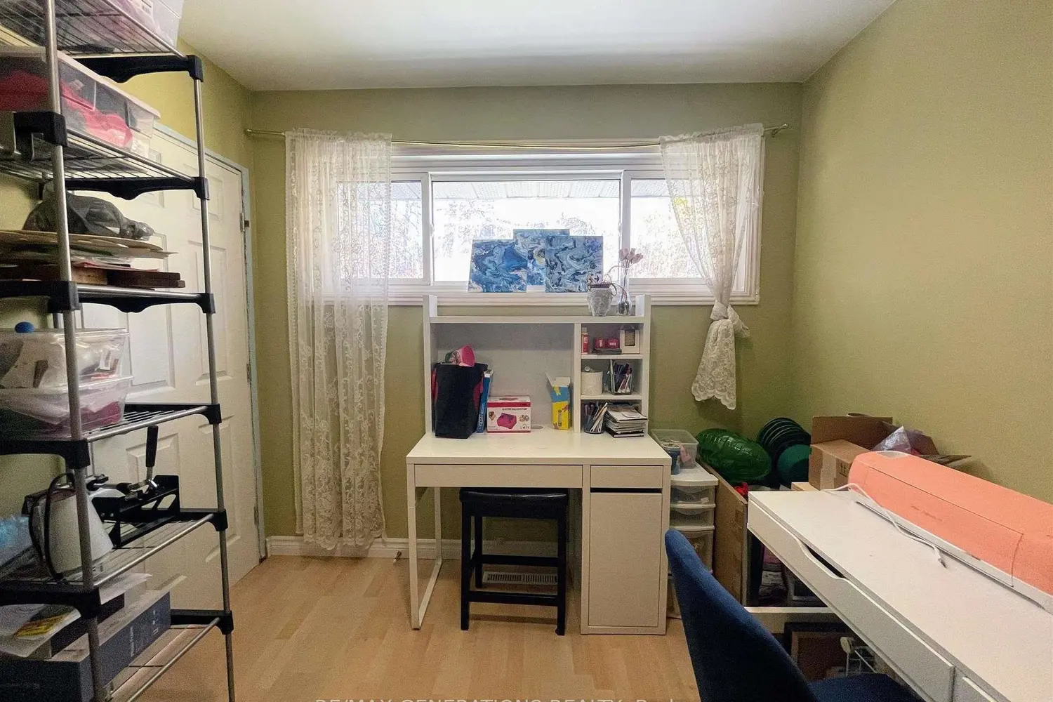 2 Essa Place photo 5
