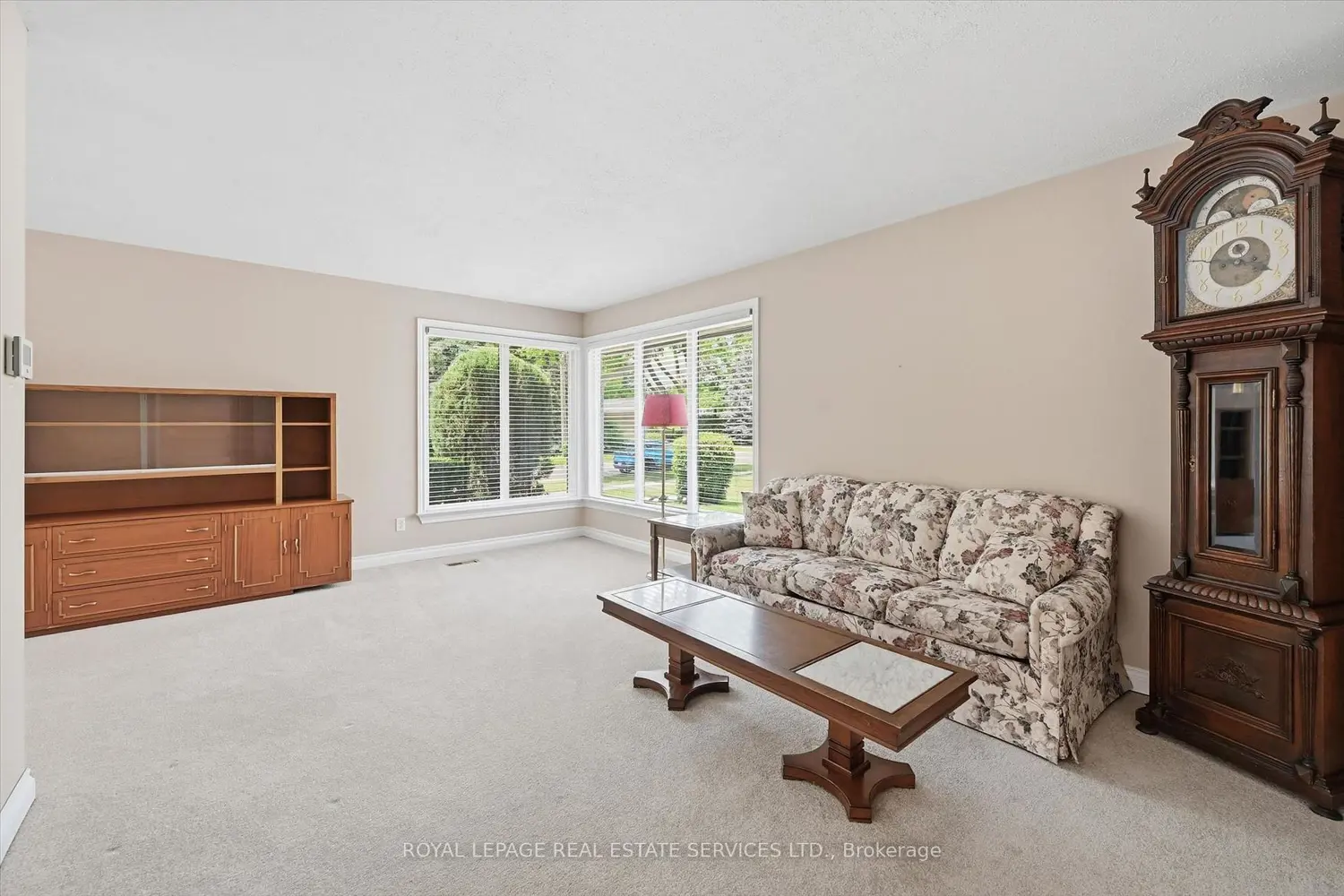 484 Grand Boulevard photo 3