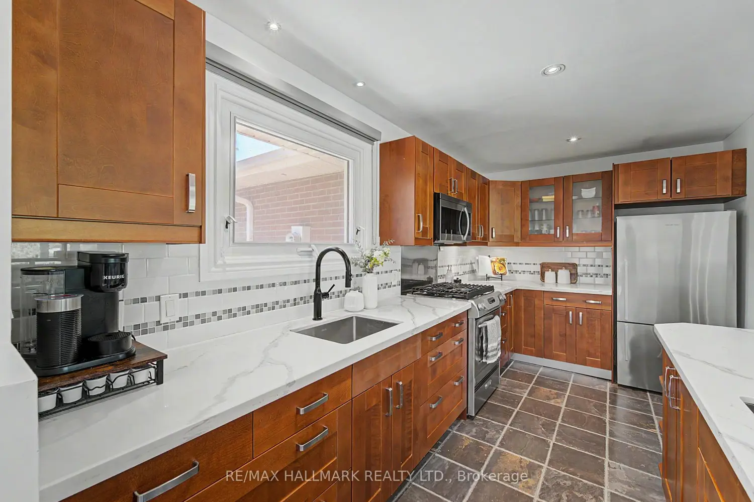 78 Charlottetown Boulevard photo 3