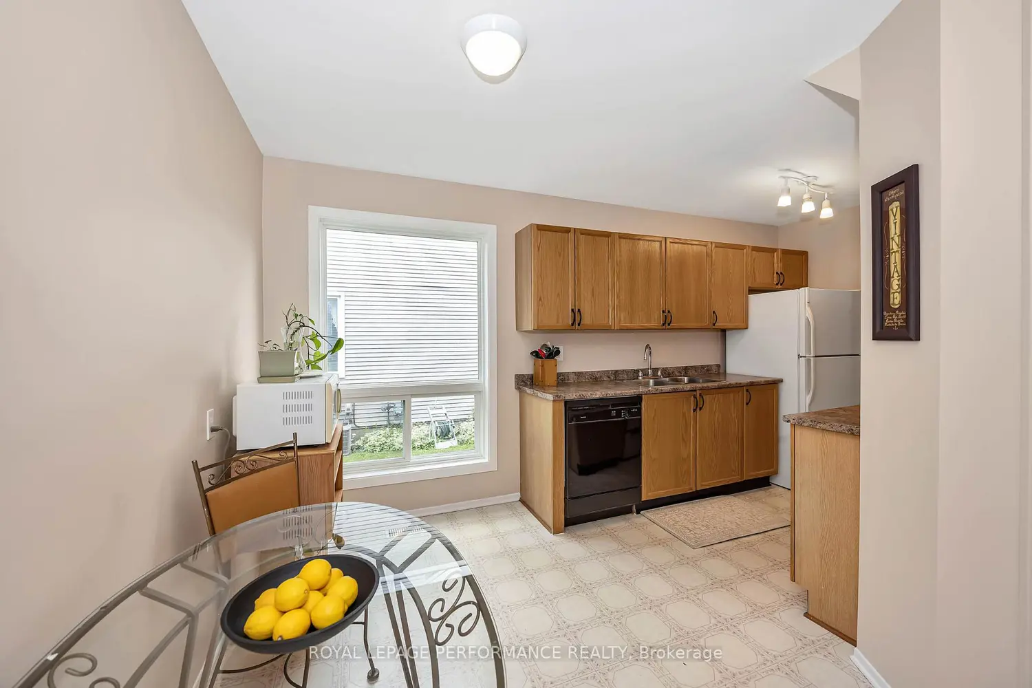 26 Armadale Crescent photo 4