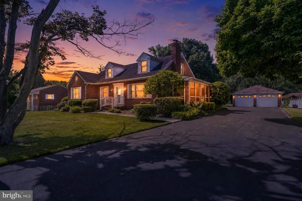 806 Long Bar Harbor Road, Abingdon, MD 21009