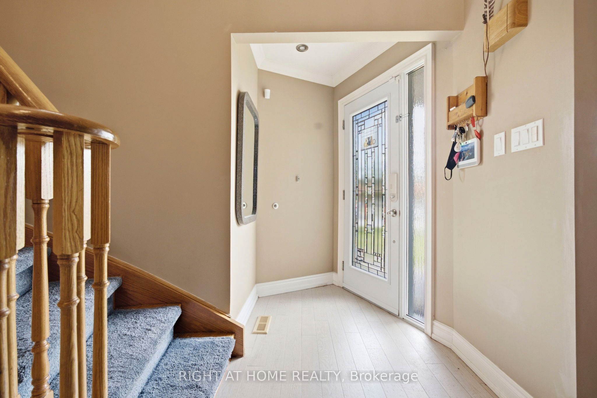 7 Polygon Court, Brampton, ON, L6Z 3X8 photo 2