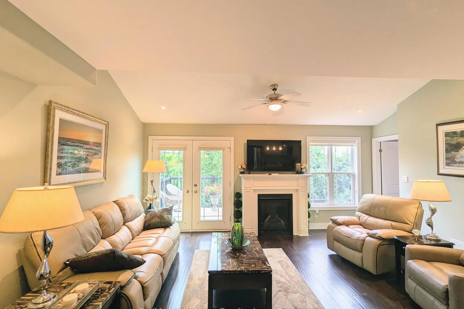 553 Grange Way photo 5