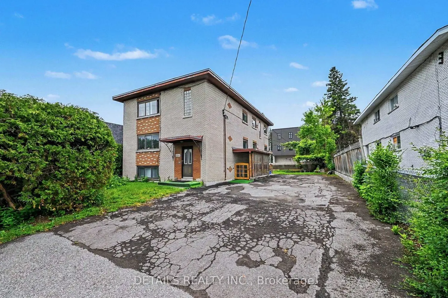 294 Donald Street photo 5