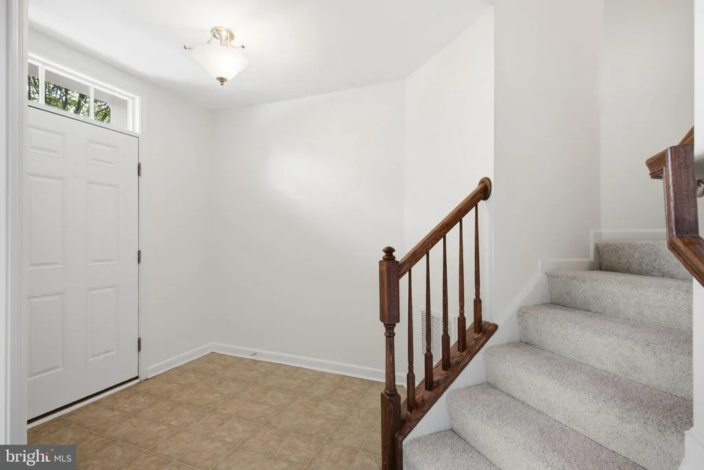 6926 Red Clay Forge Unit 8, Elkridge, MD 21075 photo 5