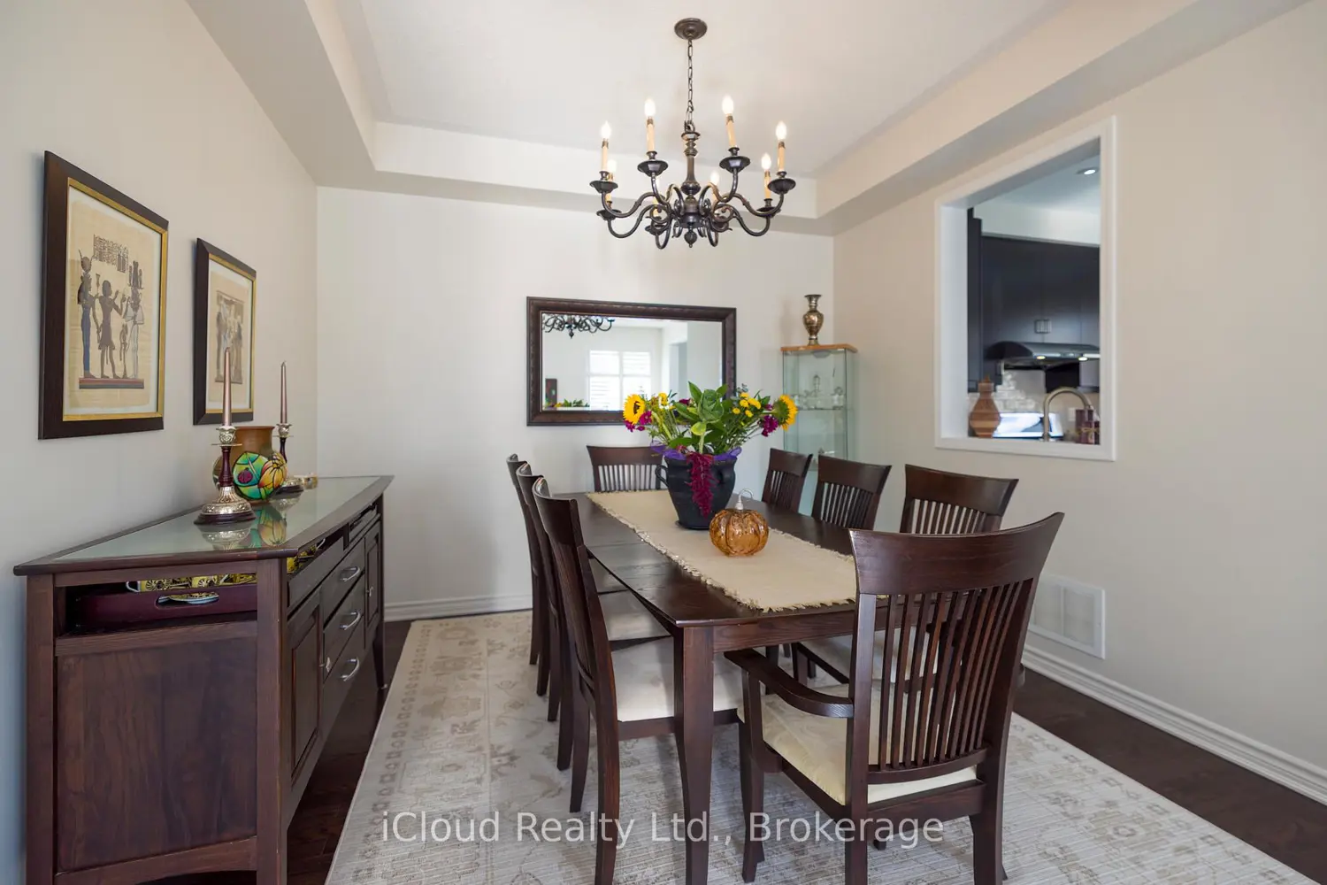 954 Penson Crescent photo 4