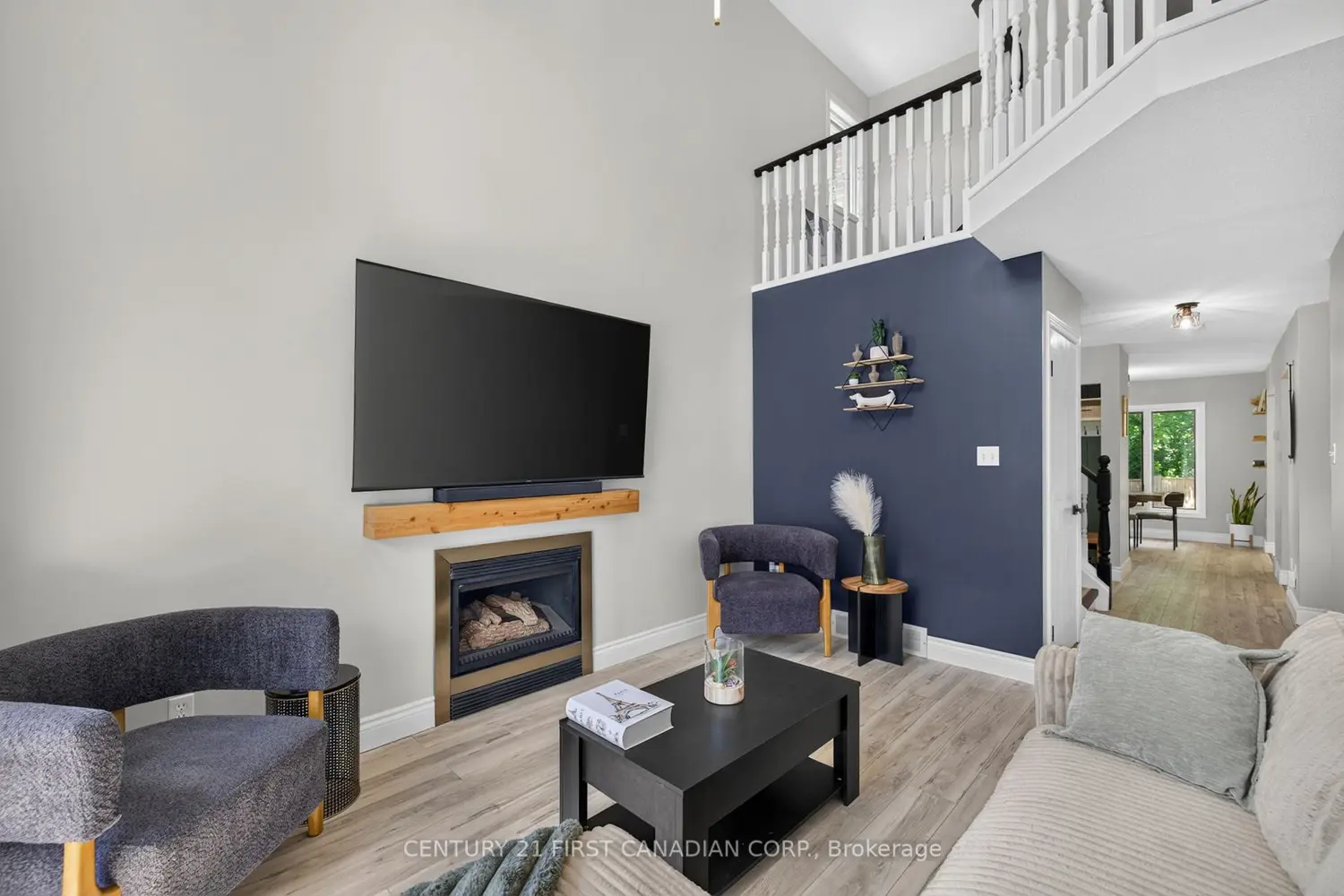 1478 Adelaide Street 28 photo 4